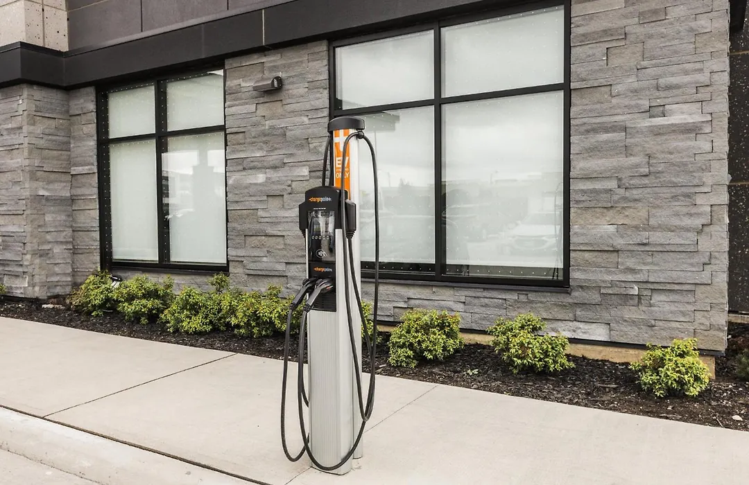 Holiday Inn Express & Suites Toronto Airport South By Ihg-1